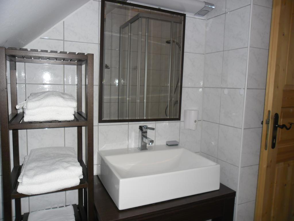 Familienappartement Oetscherbaer Lackenhof Room photo